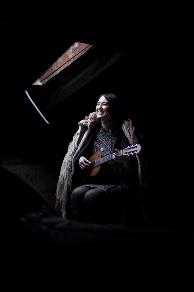 Evelyne Singer Songwriter Photo2 By Philipp Dietrich